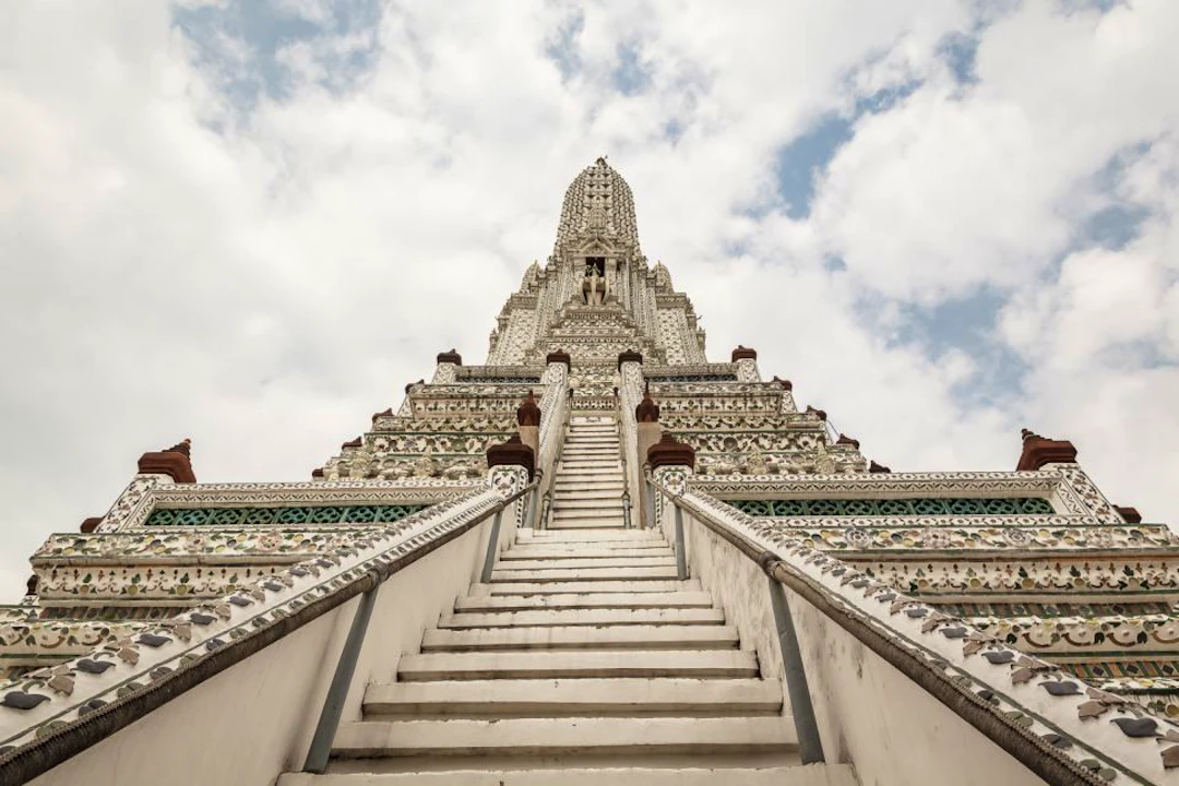 Bangkok: Canal Tour by Longtail Boat with English Guide